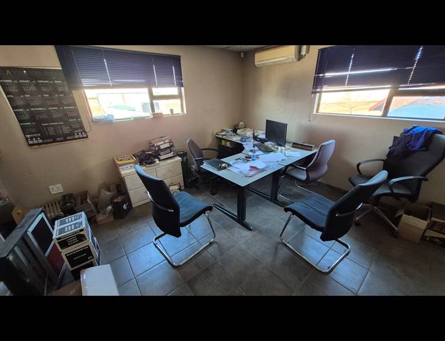 430M² FACTORY FOR SALE IN APEX